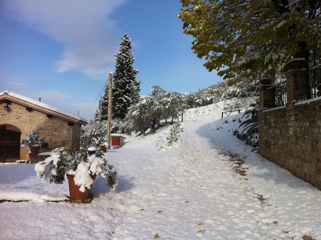 Agriturismo Villa Gabbiano Capodacqua  エクステリア 写真
